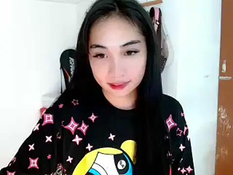 SweetLilly_18 from StripChat