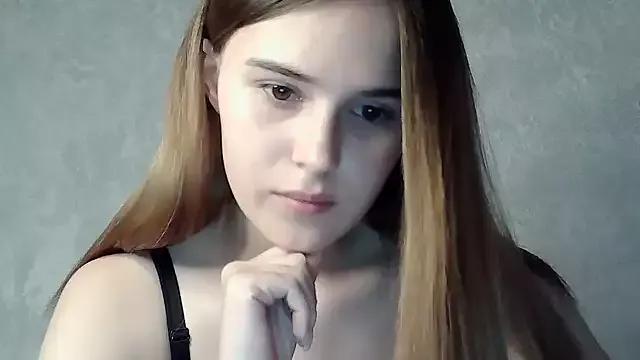 SweetLoraa webcams show profile image 