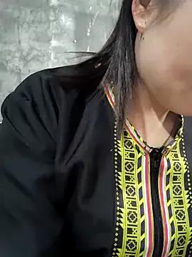 Sweetlove_77 from StripChat