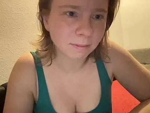 SweetLucy96 from StripChat