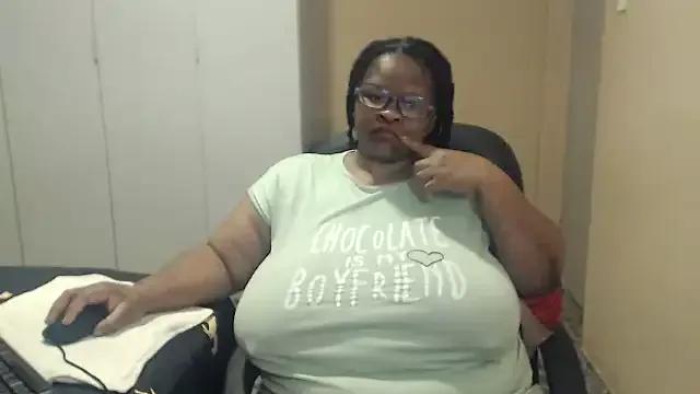 sweetnoziexx from StripChat