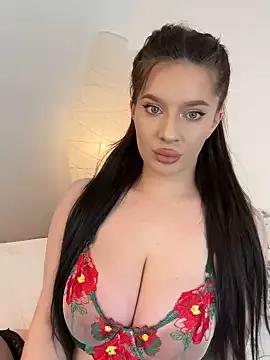 SweetNSteamy from StripChat