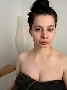 SweetNSteamy from StripChat