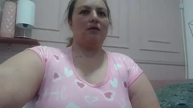SweetRouse__ from StripChat is Freechat