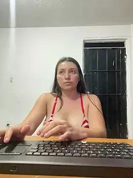 Discover our girls online shows and discover the company of countless livestreamers, with stunning shapes, sex toys and more.
