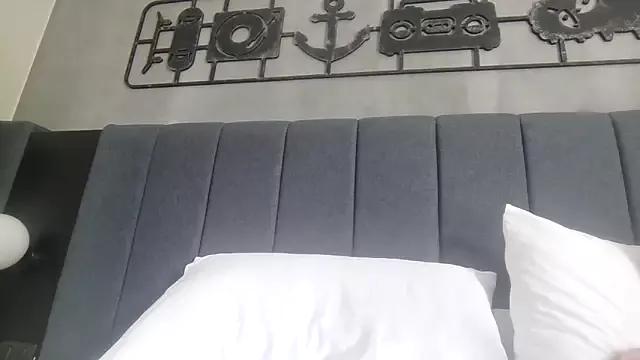 SweetSexySub from StripChat