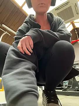 SweetSolez from StripChat