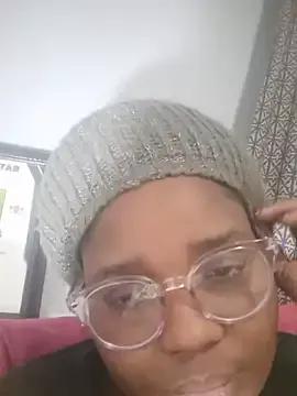 Sweetspussy87 from StripChat