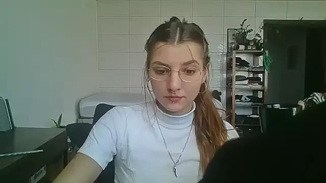 SweetyBabyDemon from StripChat