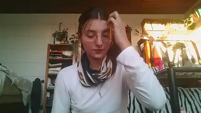 SweetyBabyDemon from StripChat