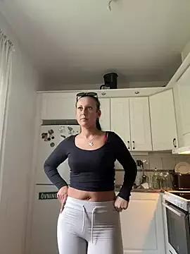 SweNatasha from StripChat is Freechat