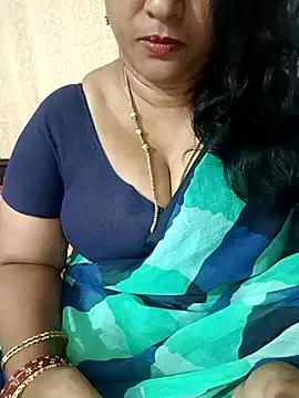 Swetyhoney from StripChat is Freechat