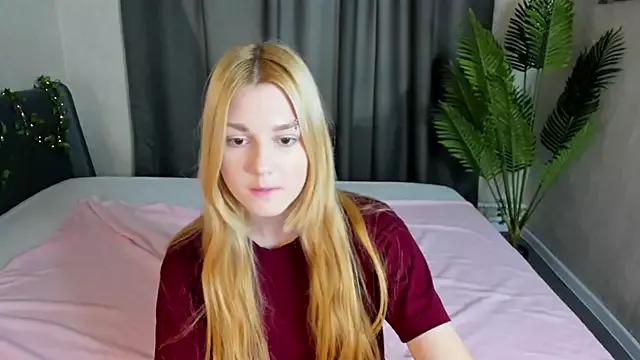 Sylvia_Ortiz from StripChat is Freechat