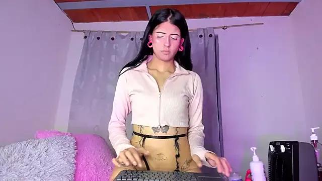 t-tatiiiiiiii from StripChat