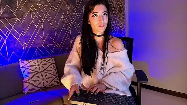 Tahara_Romanov from StripChat is Freechat