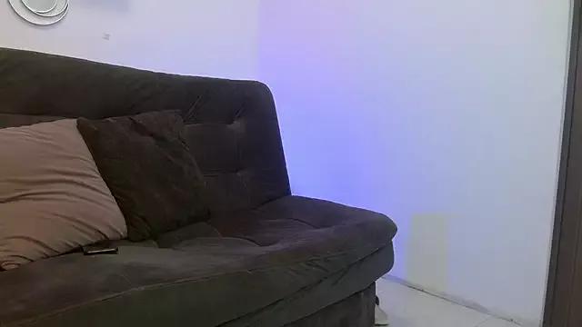 Taira_pink webcams show profile image 
