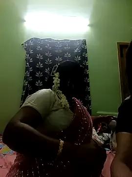 Tamil-aunt webcams show profile image 