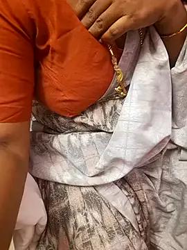 Tamil_Ammani from StripChat is Freechat