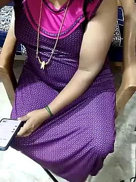 Tamil_Meena from StripChat is Freechat