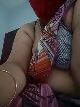 Tamil_Sivani from StripChat is Freechat