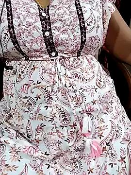 Tamilkaviya5 webcams show profile image 