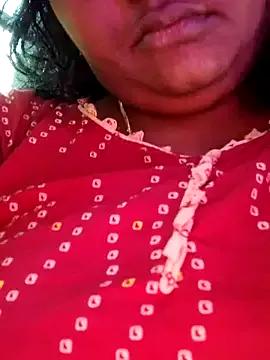 Tamilreethu from StripChat is Freechat