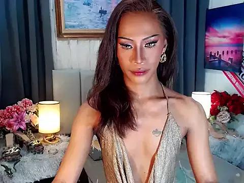 Tarah_Ebony from StripChat is Freechat
