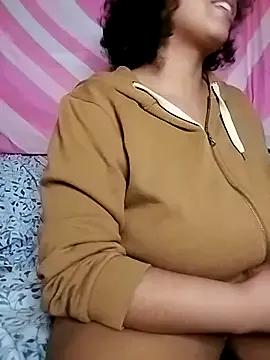TasteeKitty from StripChat
