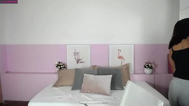 tati_saldarriaga from StripChat