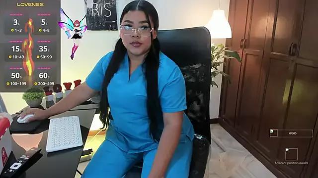 Discover our girls online shows and discover the company of countless livestreamers, with stunning shapes, sex toys and more.