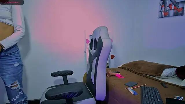 Tatis_Blux from StripChat