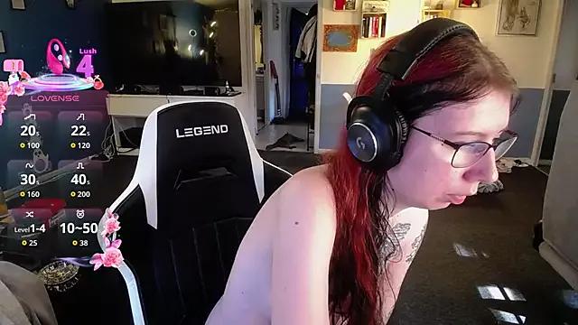 TattooedGirlDK from StripChat is Freechat