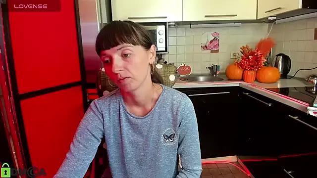 TayanaJons from StripChat