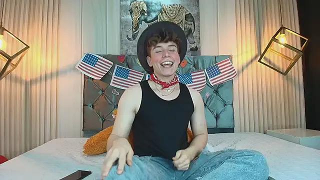 TaylerWhite from StripChat is Freechat
