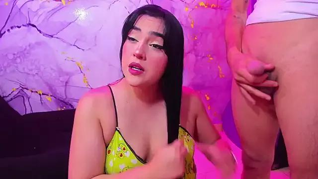 taylor_camhot from StripChat is Freechat