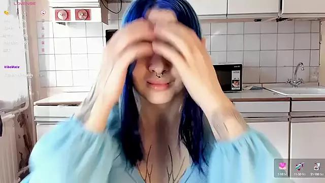 tender_kiitty from StripChat is Freechat