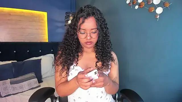 Terry_ebony from StripChat is Freechat