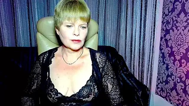 Tess_Terners from StripChat