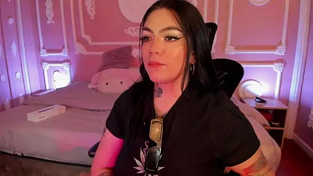 TessaRose from StripChat