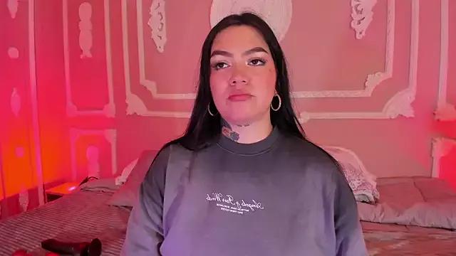 TessaRose from StripChat