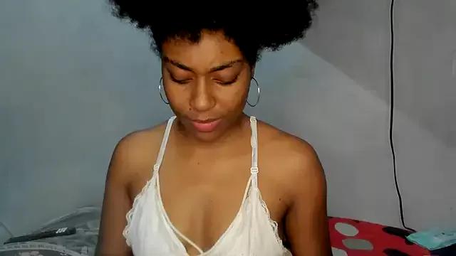 thaimy_ from StripChat is Freechat