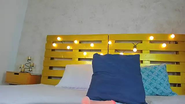 thalia888_ from StripChat is Freechat