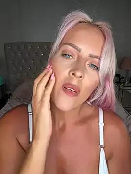 thatfiregirlxx from StripChat