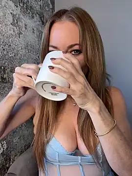 TheAliciaRhodes webcams show profile image 