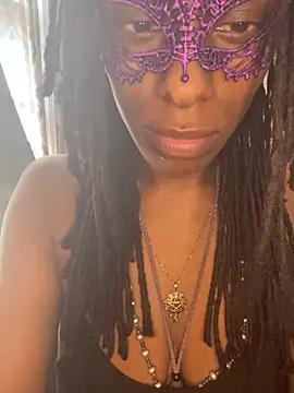 TheeVENUSNoir from StripChat