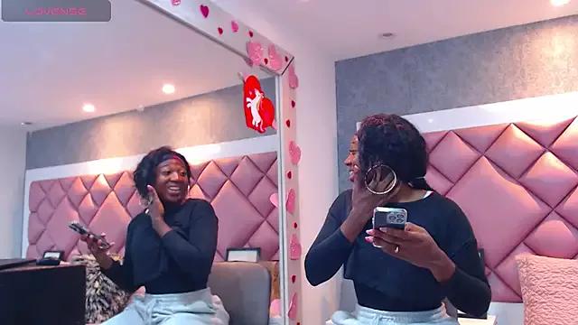 Thegreatonelady from StripChat is Freechat