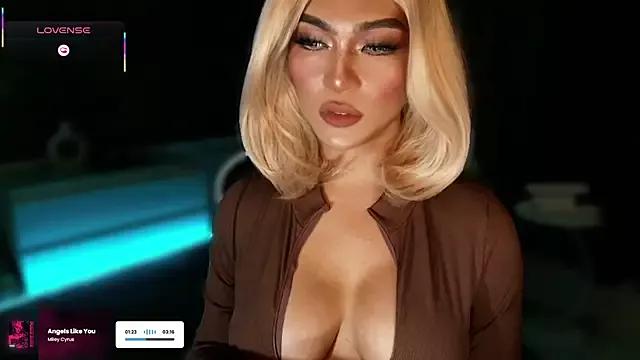 TheHuntress_ from StripChat is Freechat