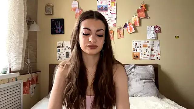TheRealAnna from StripChat is Freechat
