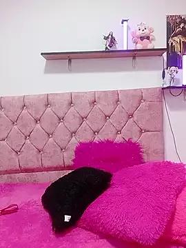 thianahorny from StripChat is Freechat