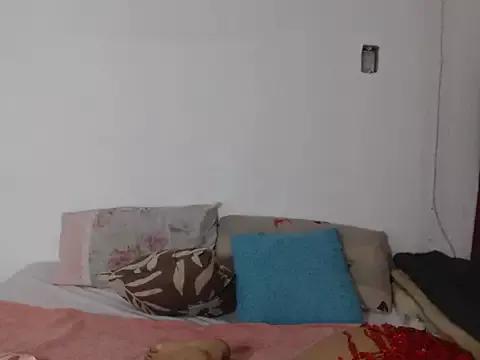 ThickJuicyP from StripChat is Freechat